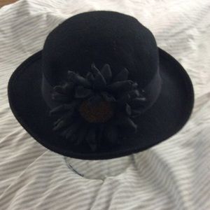 🐶5/$25 Black wool  hat Black sunflower & ribbon